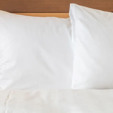 Готель Leeds By Ihg Гарфорт
