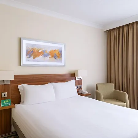Готель Leeds By Ihg Гарфорт