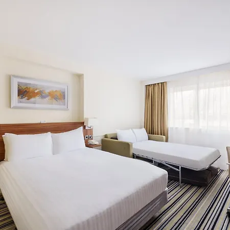 Готель Leeds By Ihg Гарфорт