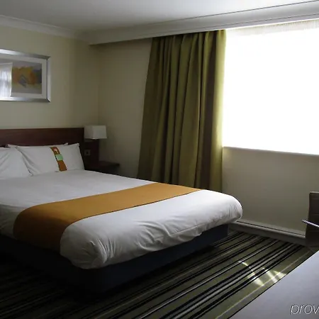 Готель Leeds By Ihg
