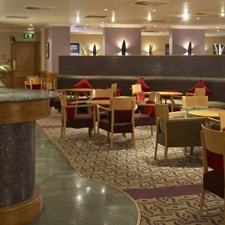 Готель Leeds By Ihg Гарфорт