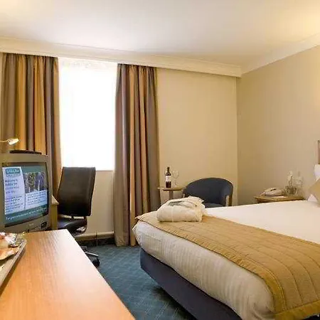 Leeds By Ihg Готель Гарфорт