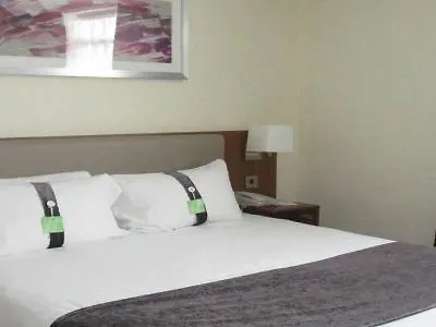 Leeds By Ihg Готель Гарфорт